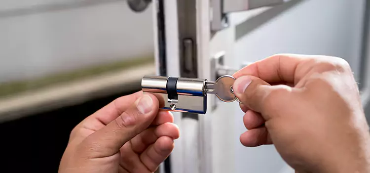 Emergency Locksmith for House Lakefield